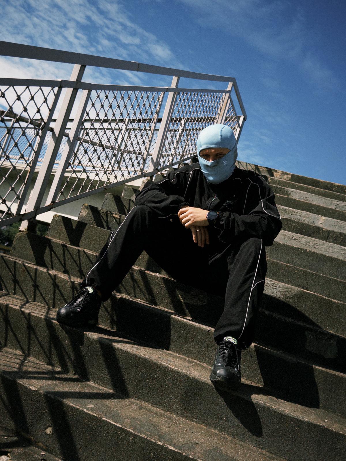 VENTURE CAPITAL / STAR TRACKSUIT