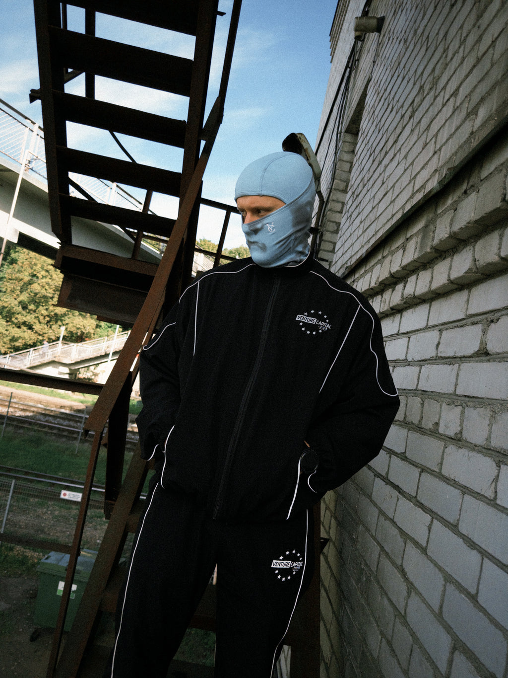 VENTURE CAPITAL / STAR TRACKSUIT